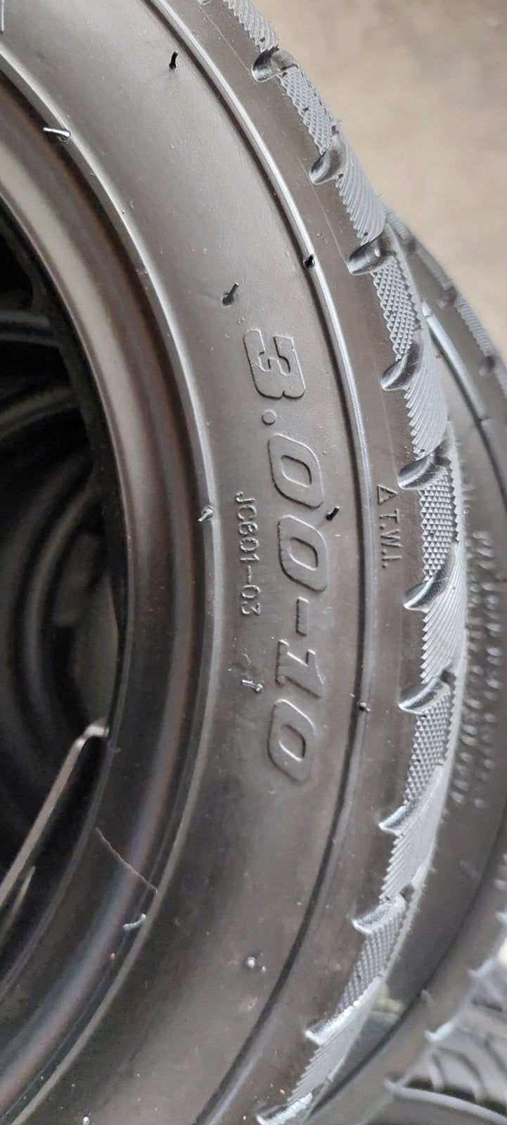 Гуми за скутер